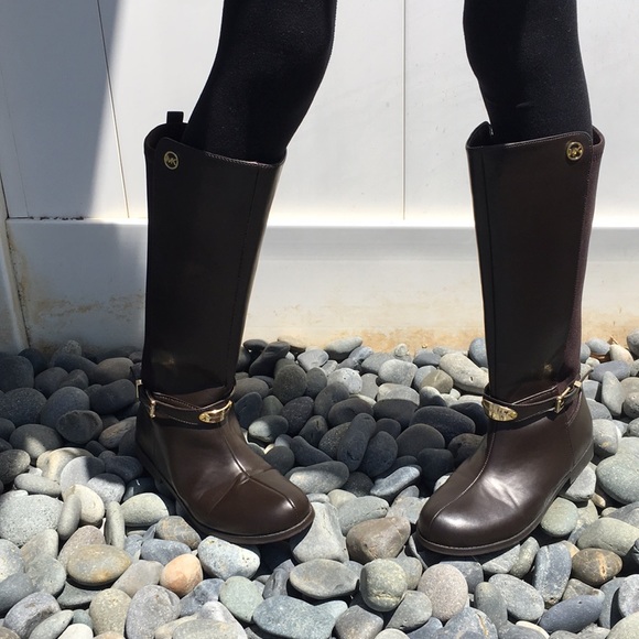 Dark brown Michael Kors boots! - Picture 2 of 7